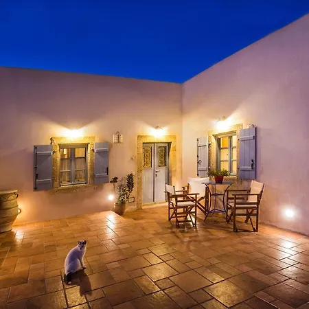 Celestia Traditional Apartman Keramotón